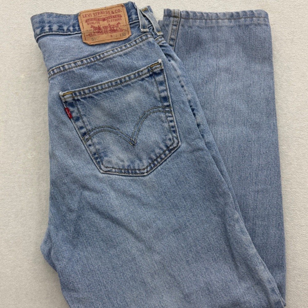 Levis 550 Jeans Mens 33x32 Light Wash Relaxed Fit Tapered Leg Denim